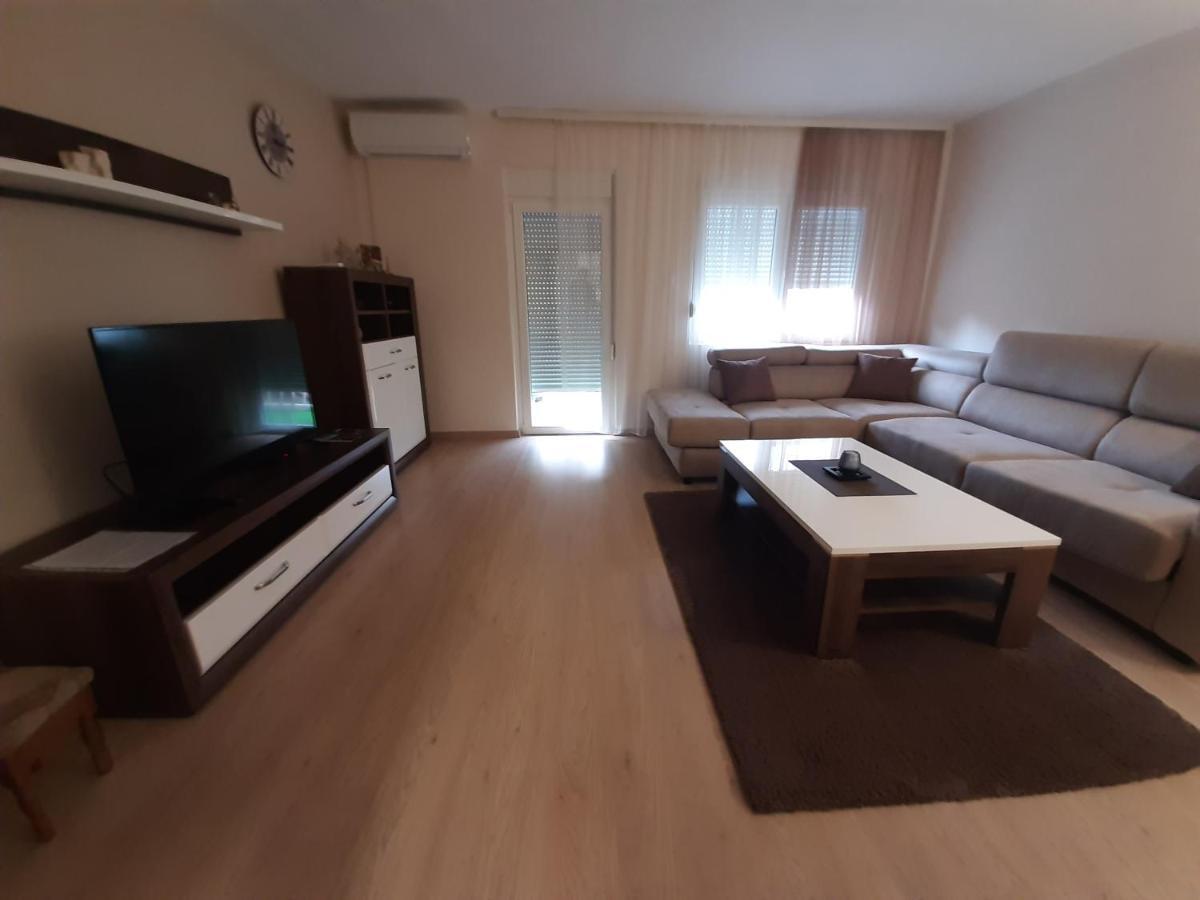 Apartment 081 Podgorica Bagian luar foto